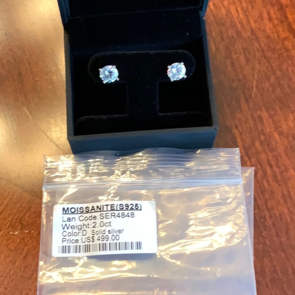 MOISSANITE  Stud Earrings 2 CT 925 silver screw backs 499 retail NWT - Picture 3 of 11